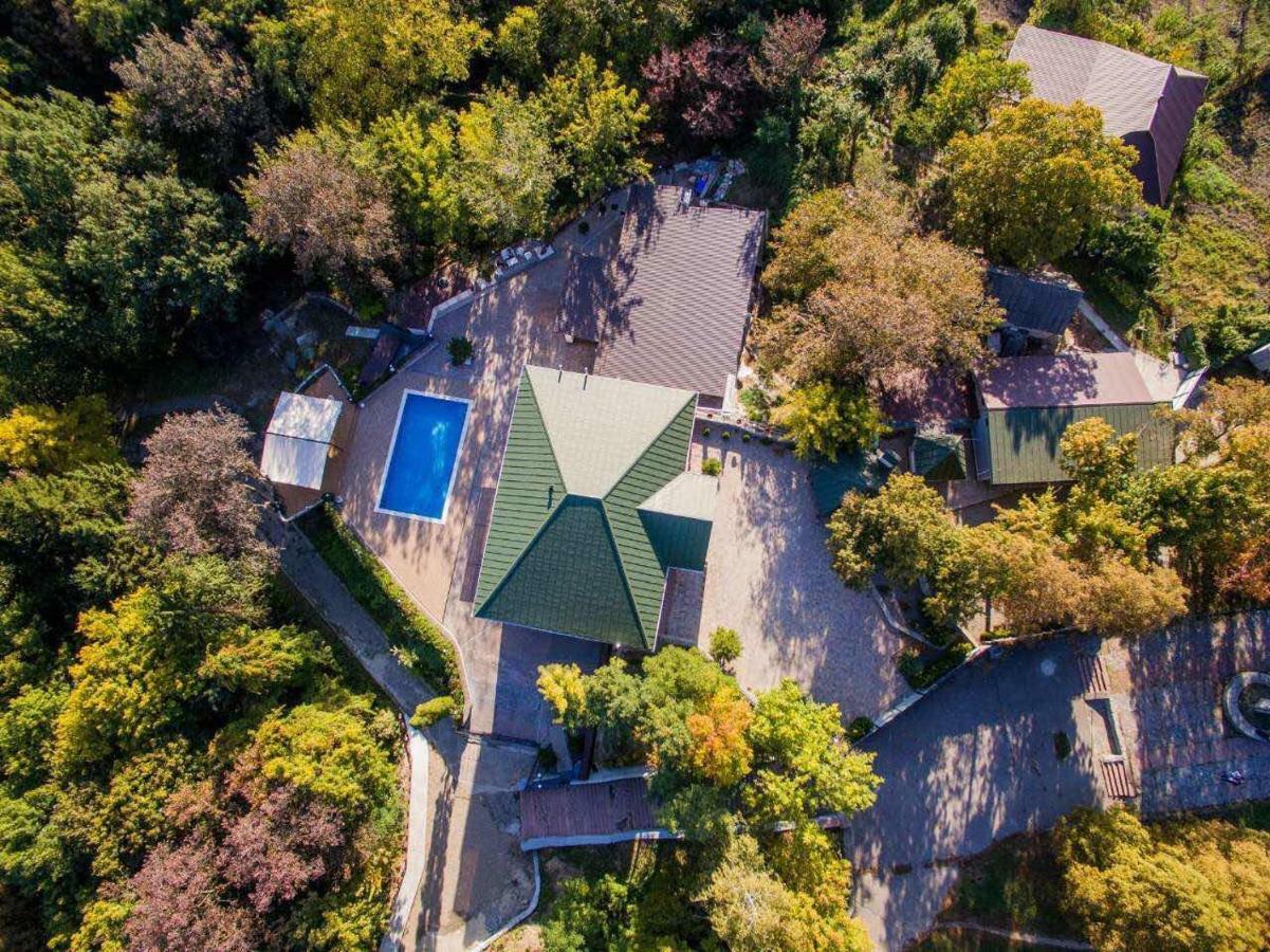 Отельно-Ресторанный Комплекс Златогор Lubny Bagian luar foto
