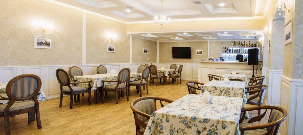 Отельно-Ресторанный Комплекс Златогор Lubny Bagian luar foto